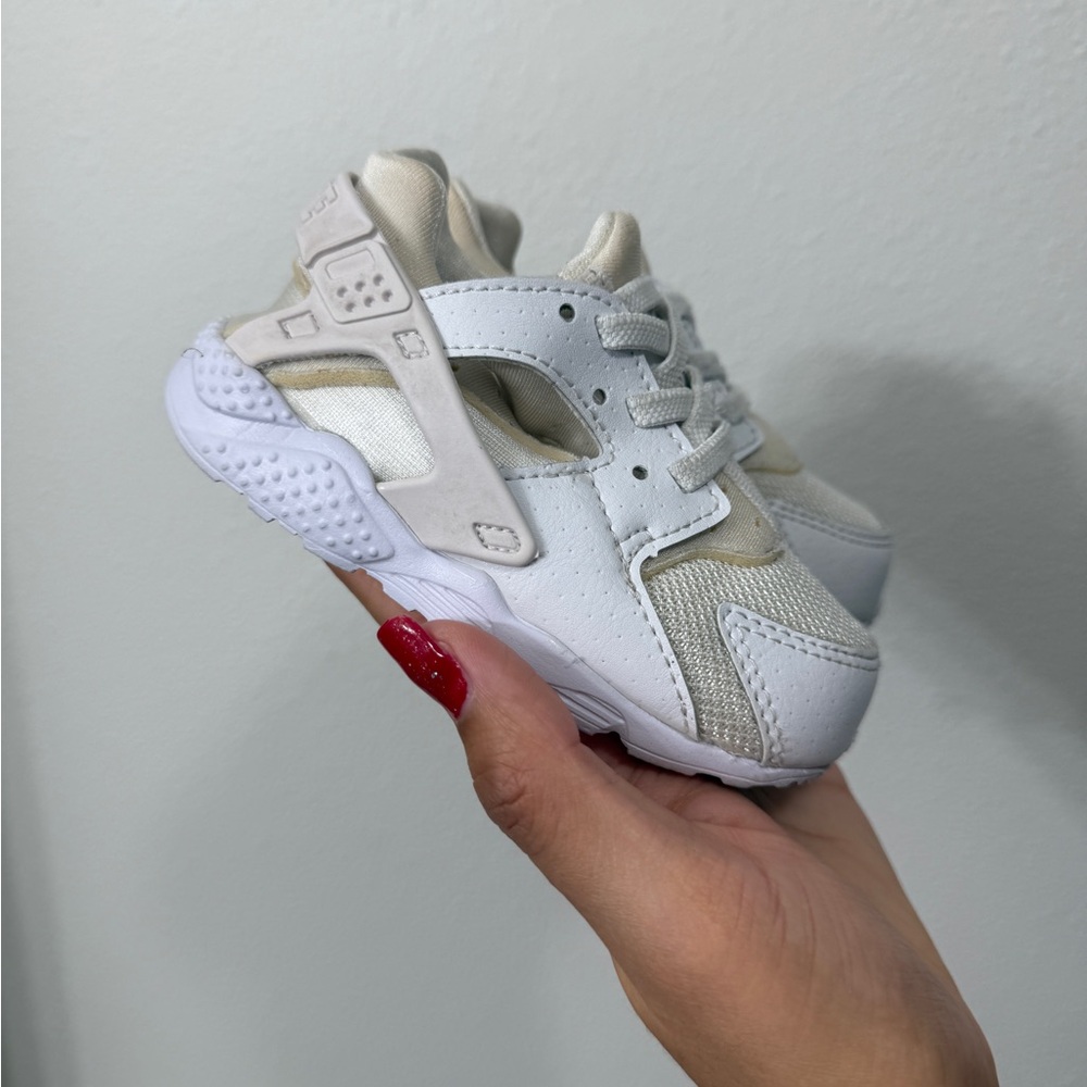 Nike Kids White and Tan Sneakers